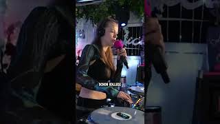 WARTE! Ich drücke einen Knopf! 🌚