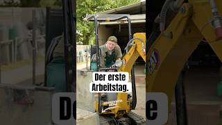 Der erste Arbeitstag. I Den ganzen Sketch seht ihr auf dem Kanal!